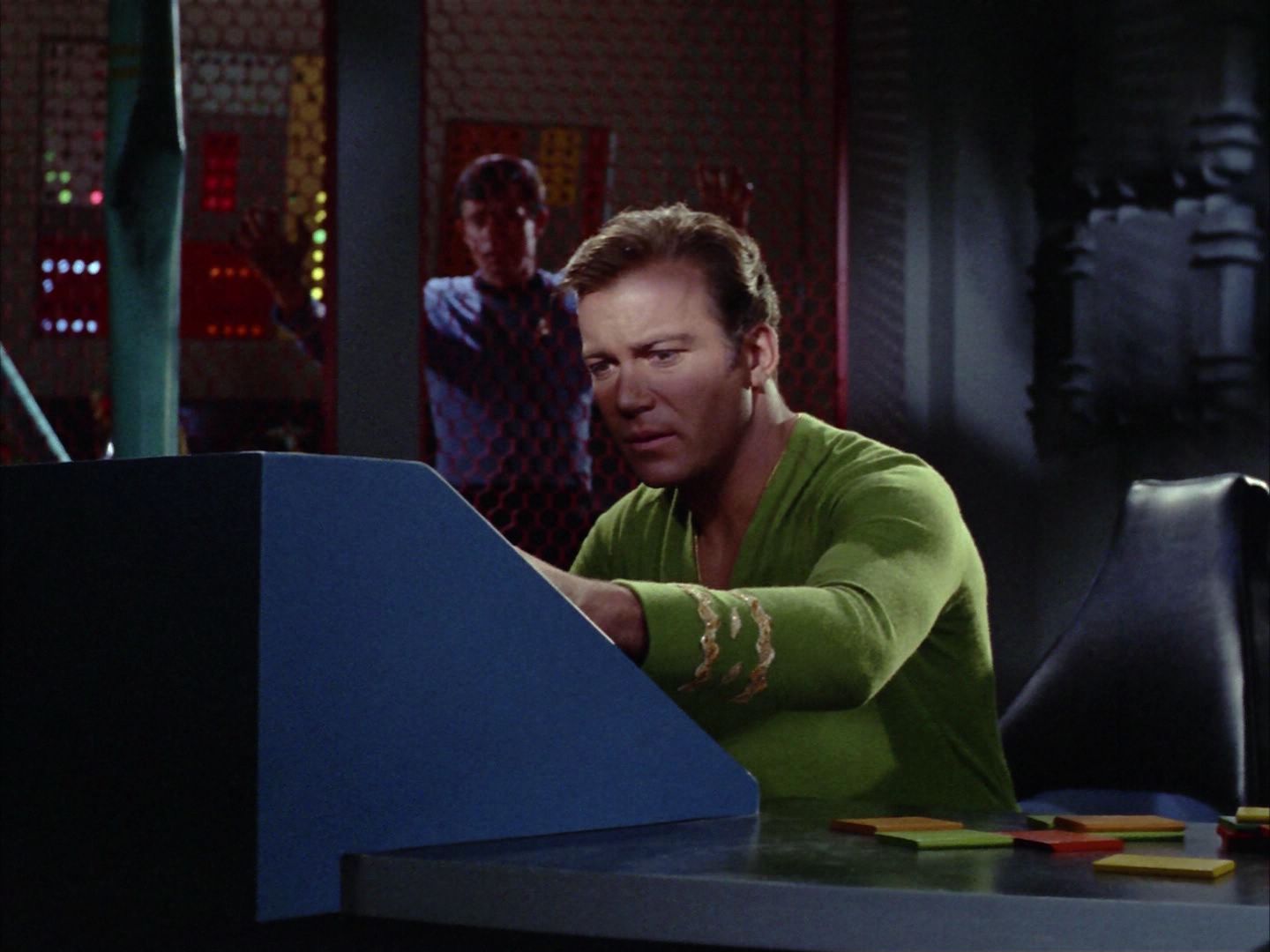ariane179254_StarTrek_2x06_TheDoomsdayMachine_1743.jpg