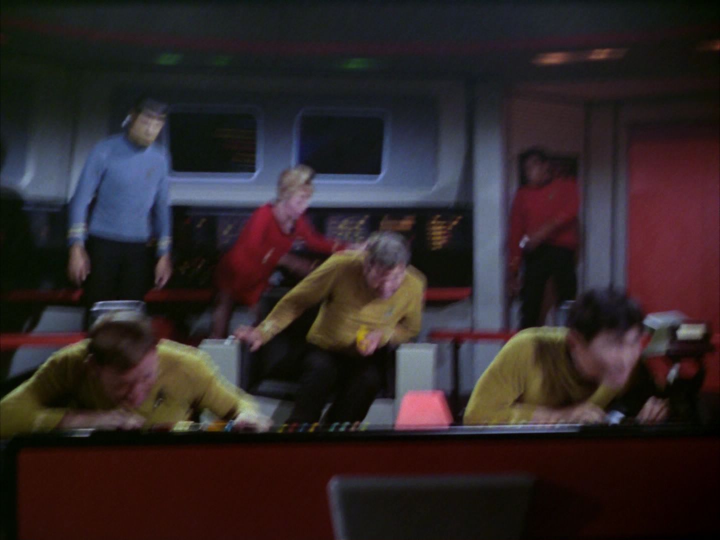 ariane179254_StarTrek_2x06_TheDoomsdayMachine_1846.jpg