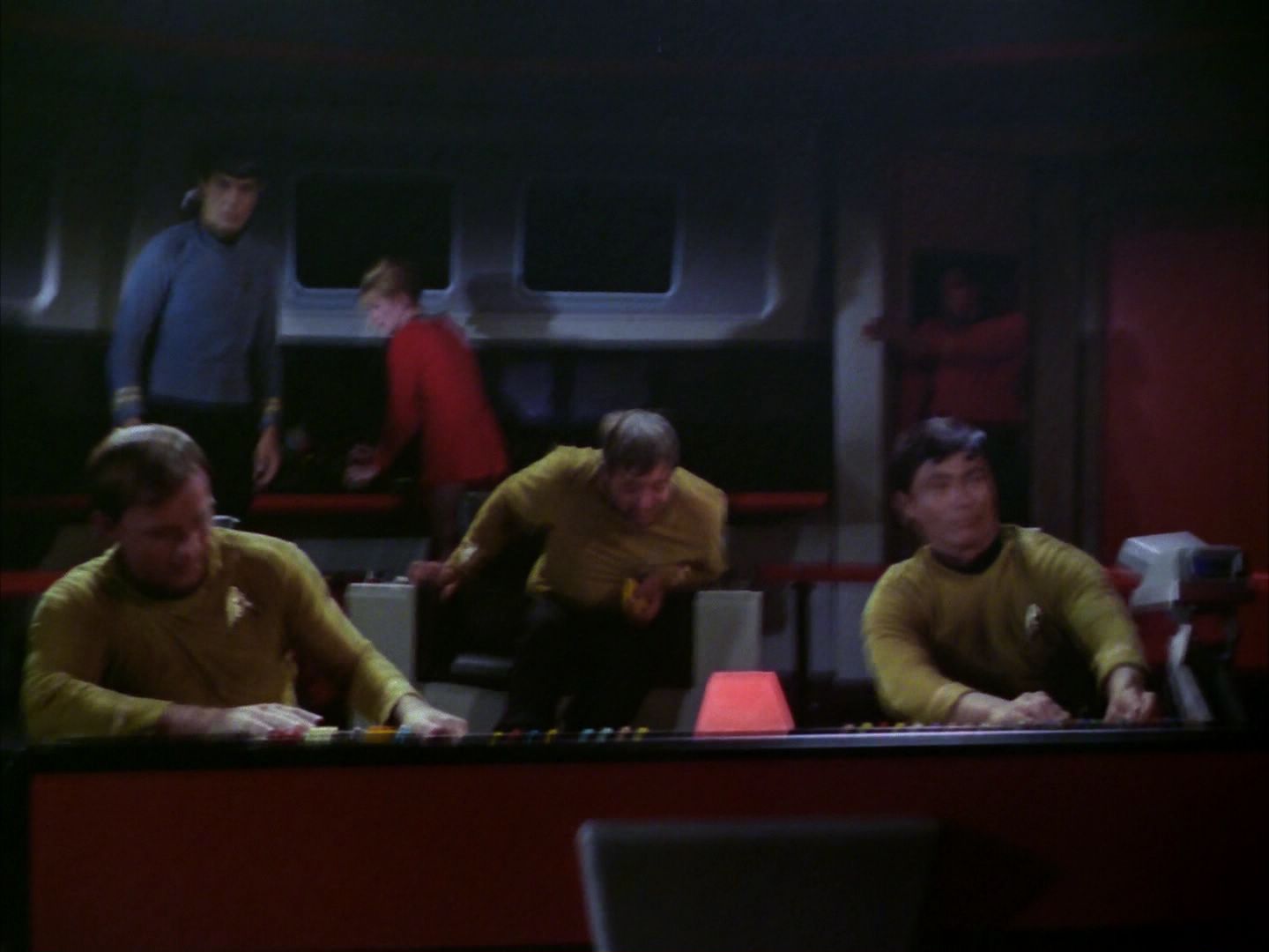 ariane179254_StarTrek_2x06_TheDoomsdayMachine_1856.jpg