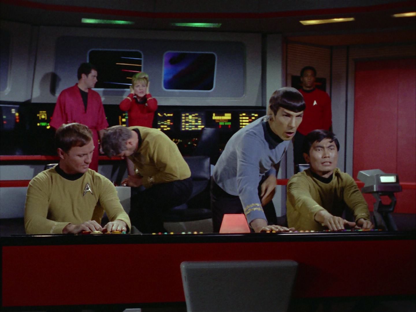 ariane179254_StarTrek_2x06_TheDoomsdayMachine_1912.jpg