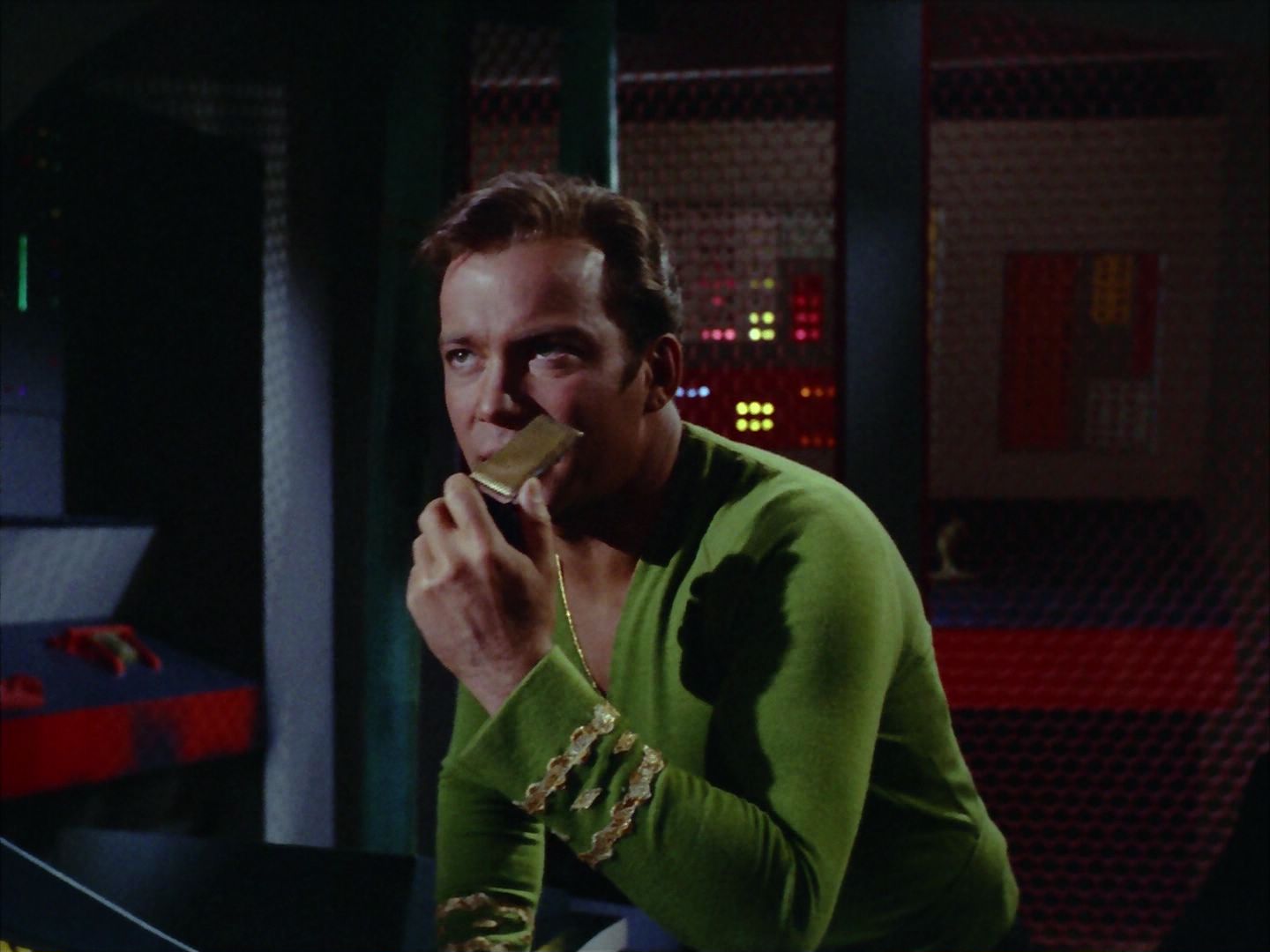 ariane179254_StarTrek_2x06_TheDoomsdayMachine_1946.jpg