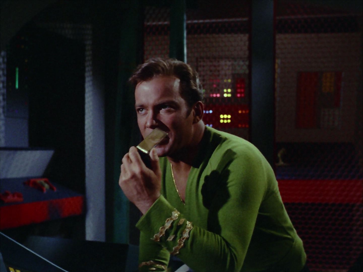 ariane179254_StarTrek_2x06_TheDoomsdayMachine_1948.jpg
