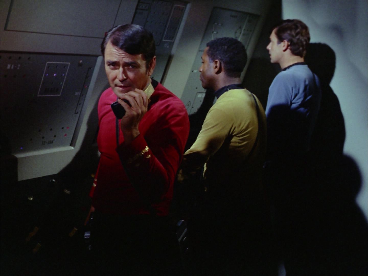 ariane179254_StarTrek_2x06_TheDoomsdayMachine_1953.jpg