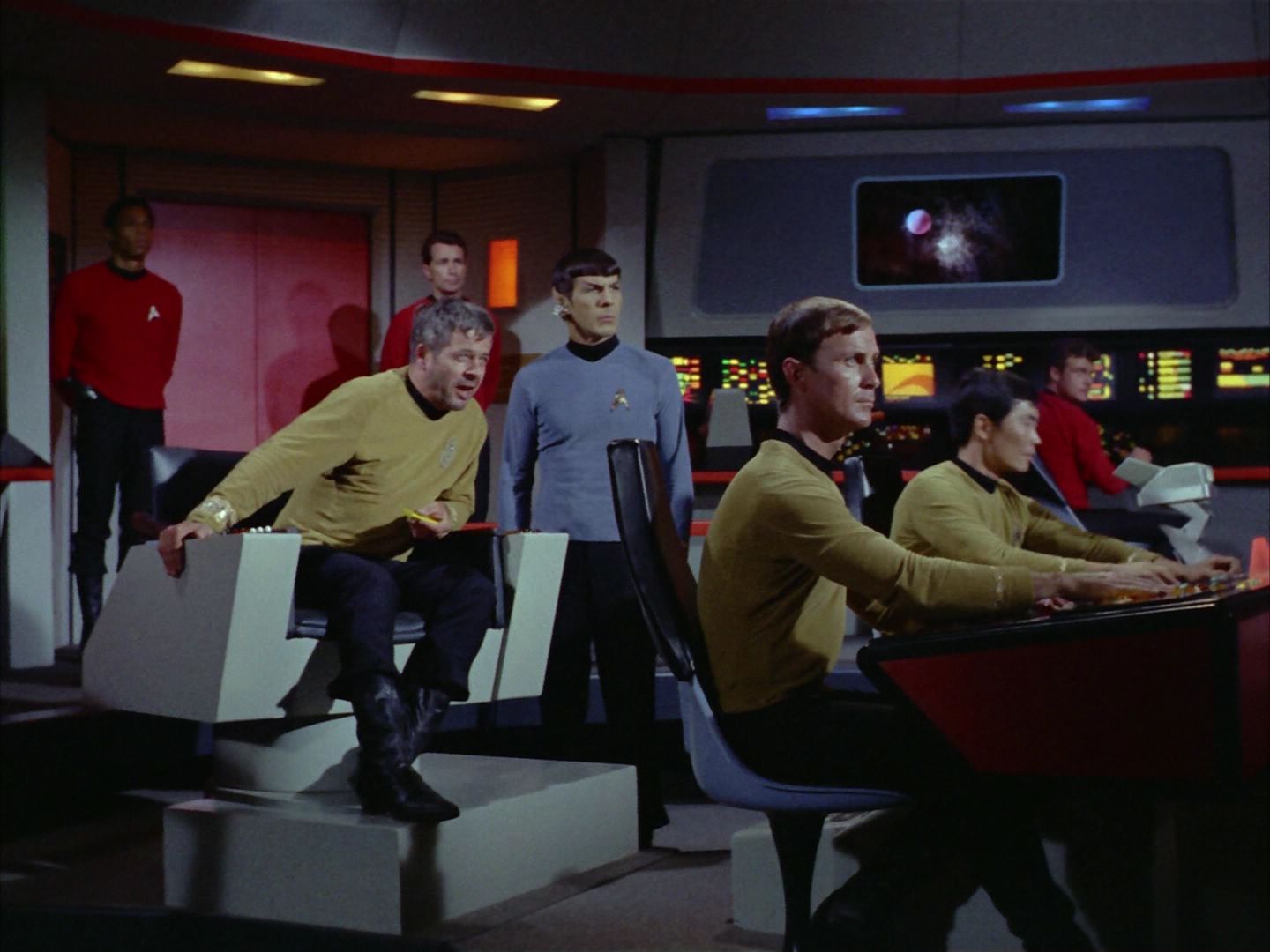 ariane179254_StarTrek_2x06_TheDoomsdayMachine_2108.jpg