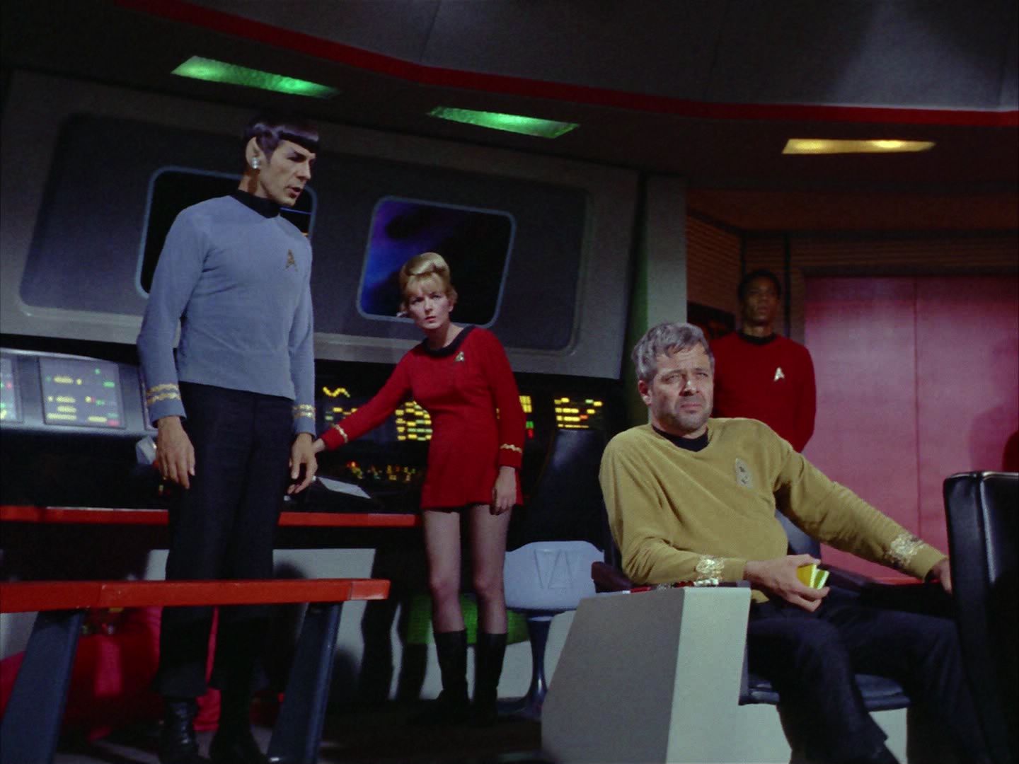 ariane179254_StarTrek_2x06_TheDoomsdayMachine_2128.jpg