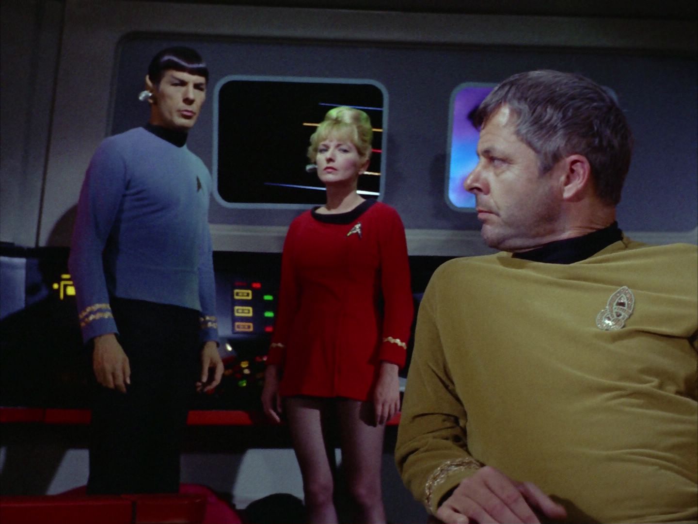 ariane179254_StarTrek_2x06_TheDoomsdayMachine_2233.jpg