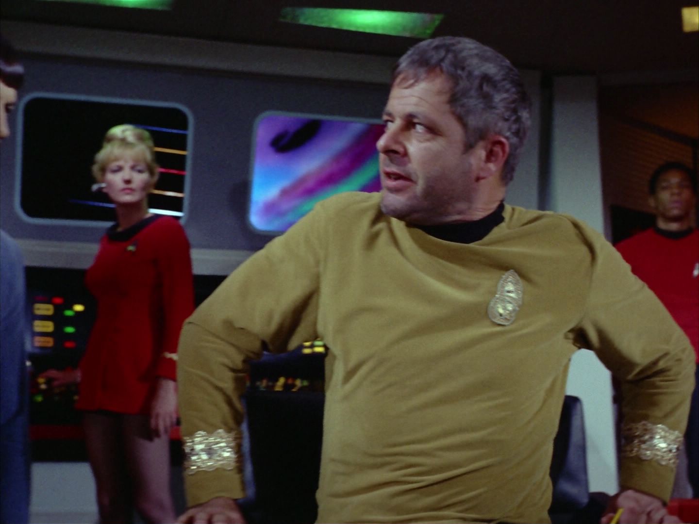 ariane179254_StarTrek_2x06_TheDoomsdayMachine_2291.jpg