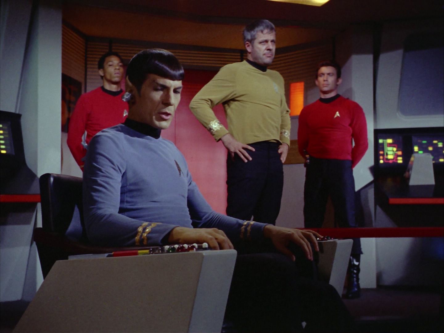 ariane179254_StarTrek_2x06_TheDoomsdayMachine_2358.jpg