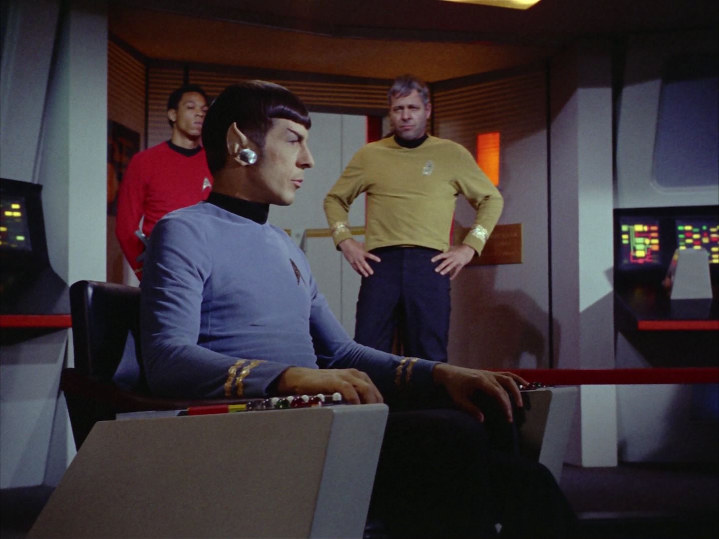 ariane179254_StarTrek_2x06_TheDoomsdayMachine_2371.jpg