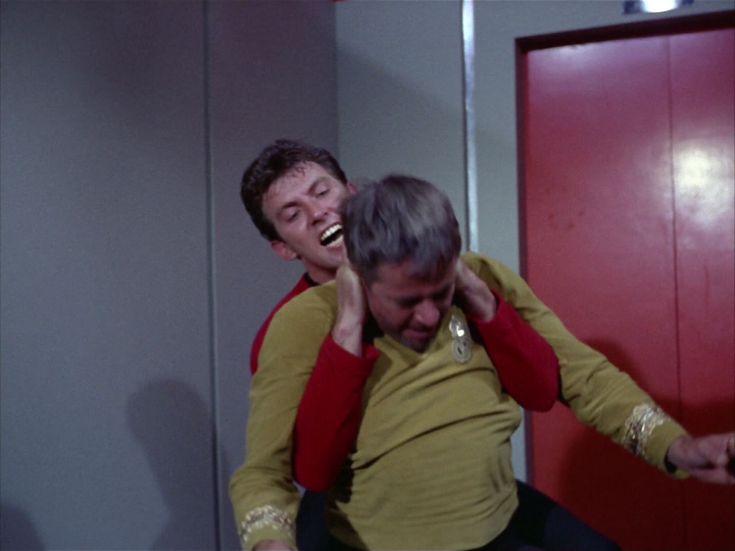 ariane179254_StarTrek_2x06_TheDoomsdayMachine_2409.jpg