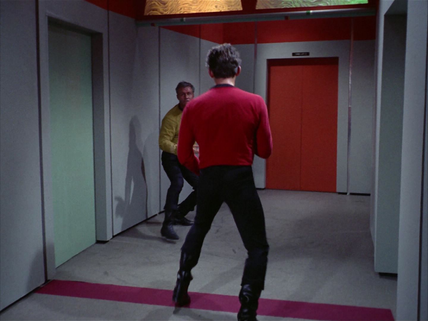 ariane179254_StarTrek_2x06_TheDoomsdayMachine_2420.jpg