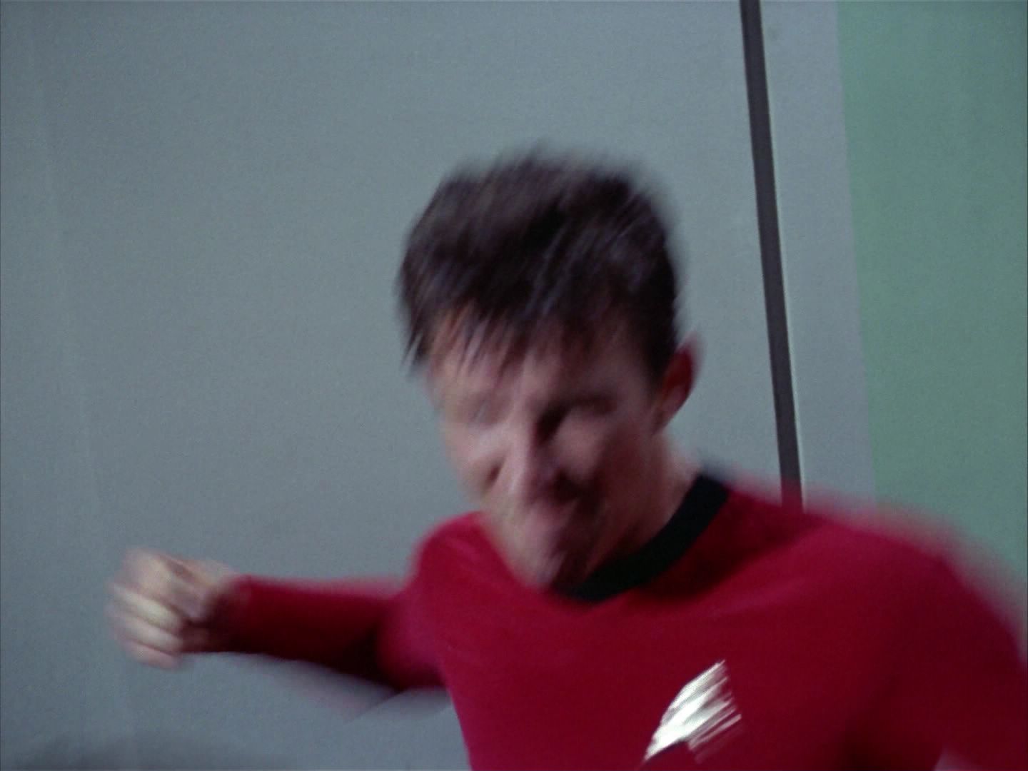 ariane179254_StarTrek_2x06_TheDoomsdayMachine_2423.jpg