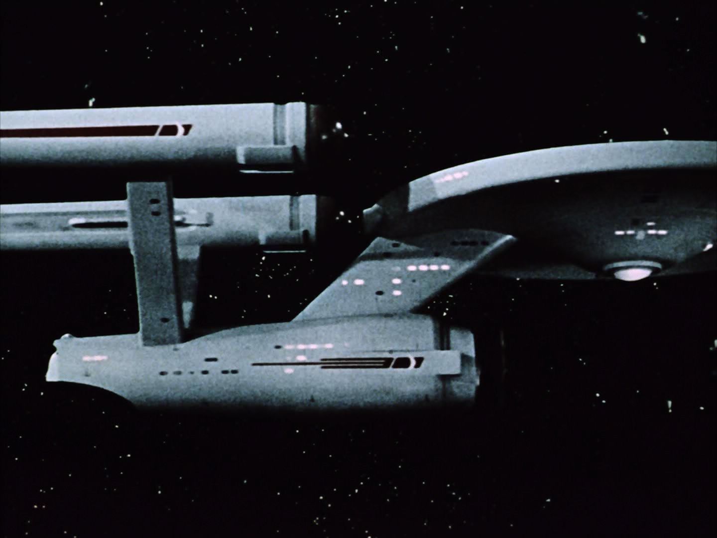 ariane179254_StarTrek_2x06_TheDoomsdayMachine_2443.jpg
