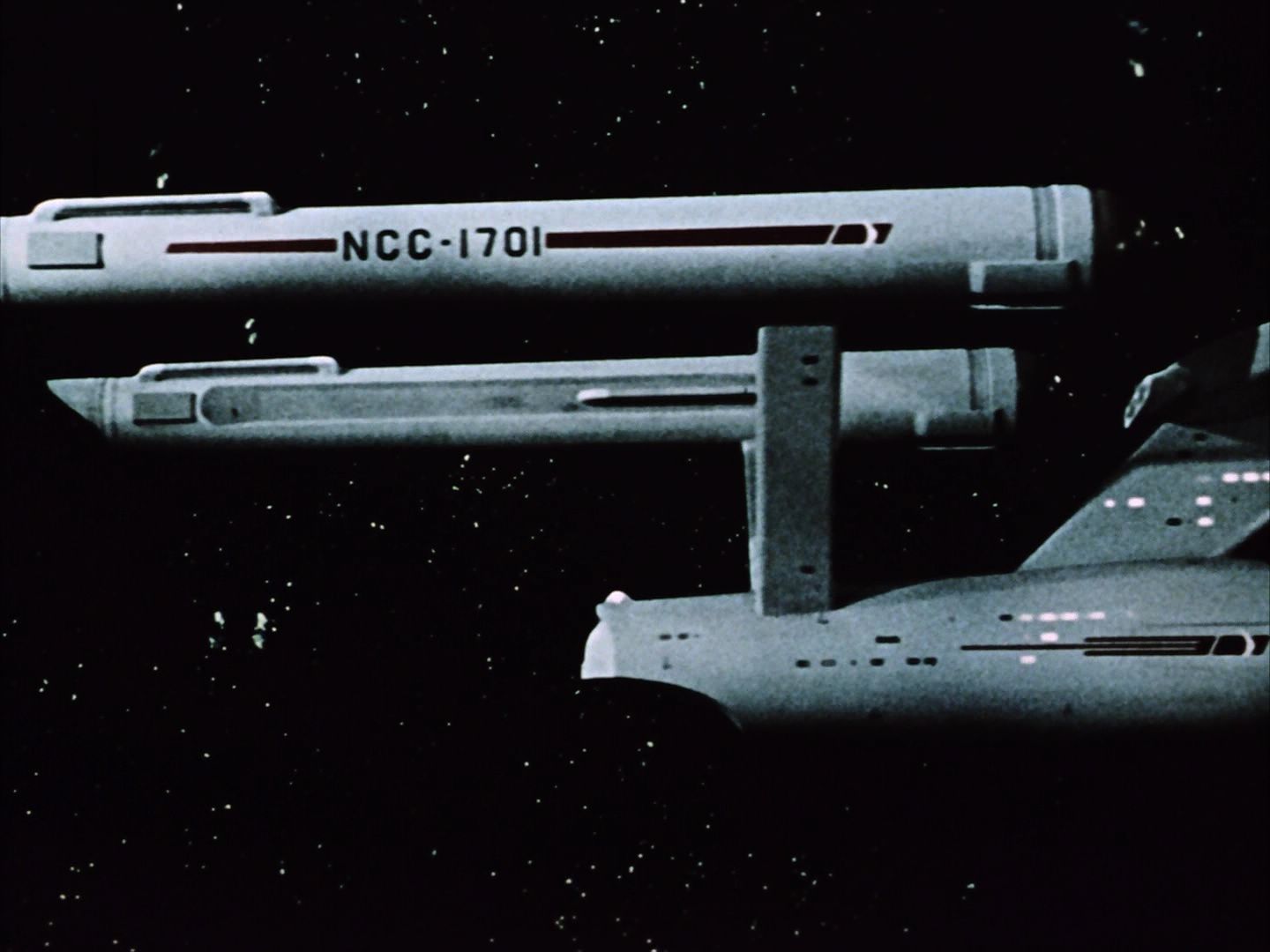 ariane179254_StarTrek_2x06_TheDoomsdayMachine_2445.jpg