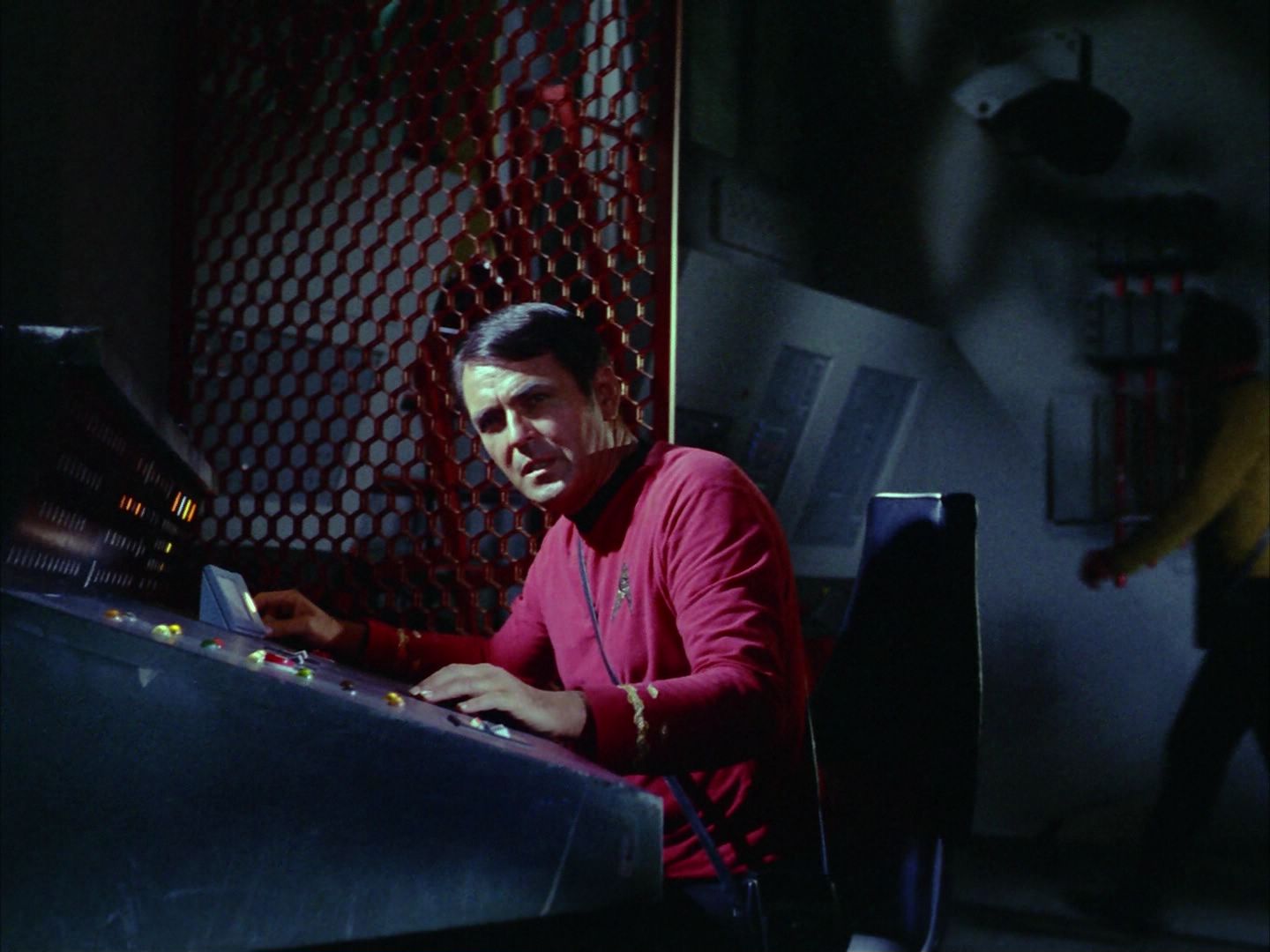 ariane179254_StarTrek_2x06_TheDoomsdayMachine_2496.jpg