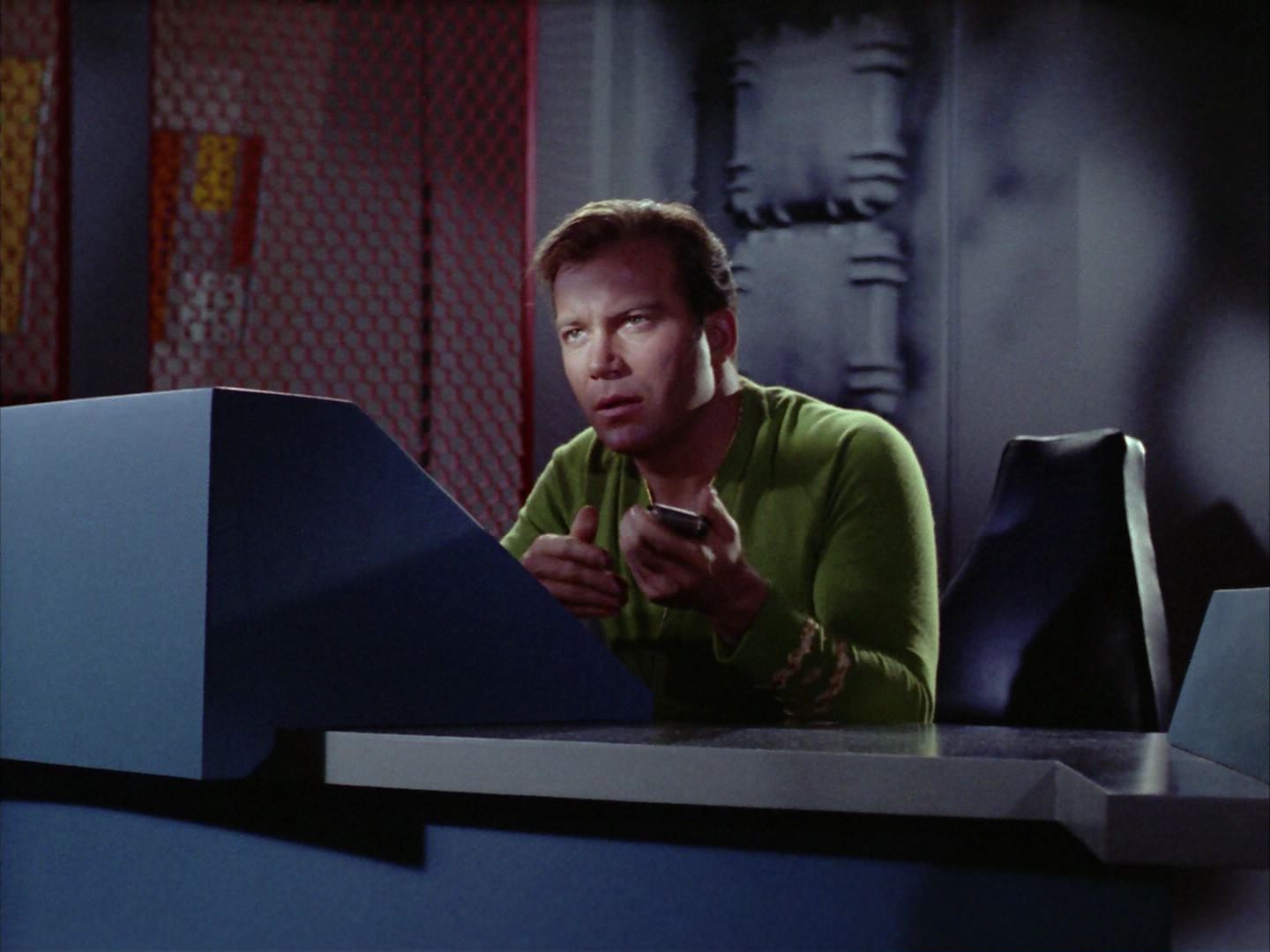 ariane179254_StarTrek_2x06_TheDoomsdayMachine_2555.jpg