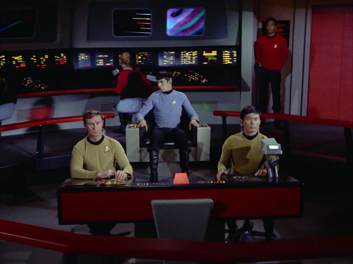 ariane179254_StarTrek_2x06_TheDoomsdayMachine_2566.jpg