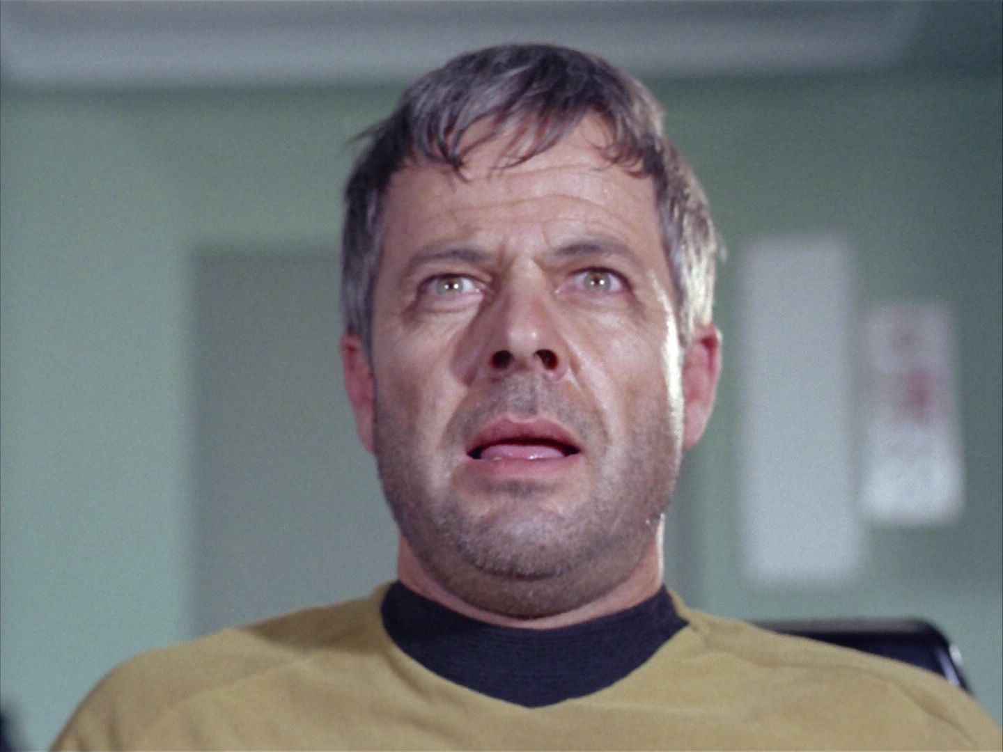 ariane179254_StarTrek_2x06_TheDoomsdayMachine_2687.jpg