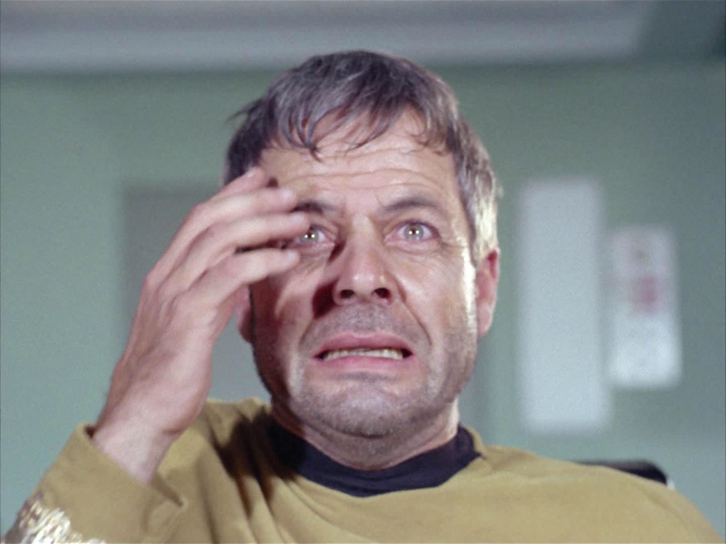 ariane179254_StarTrek_2x06_TheDoomsdayMachine_2695.jpg