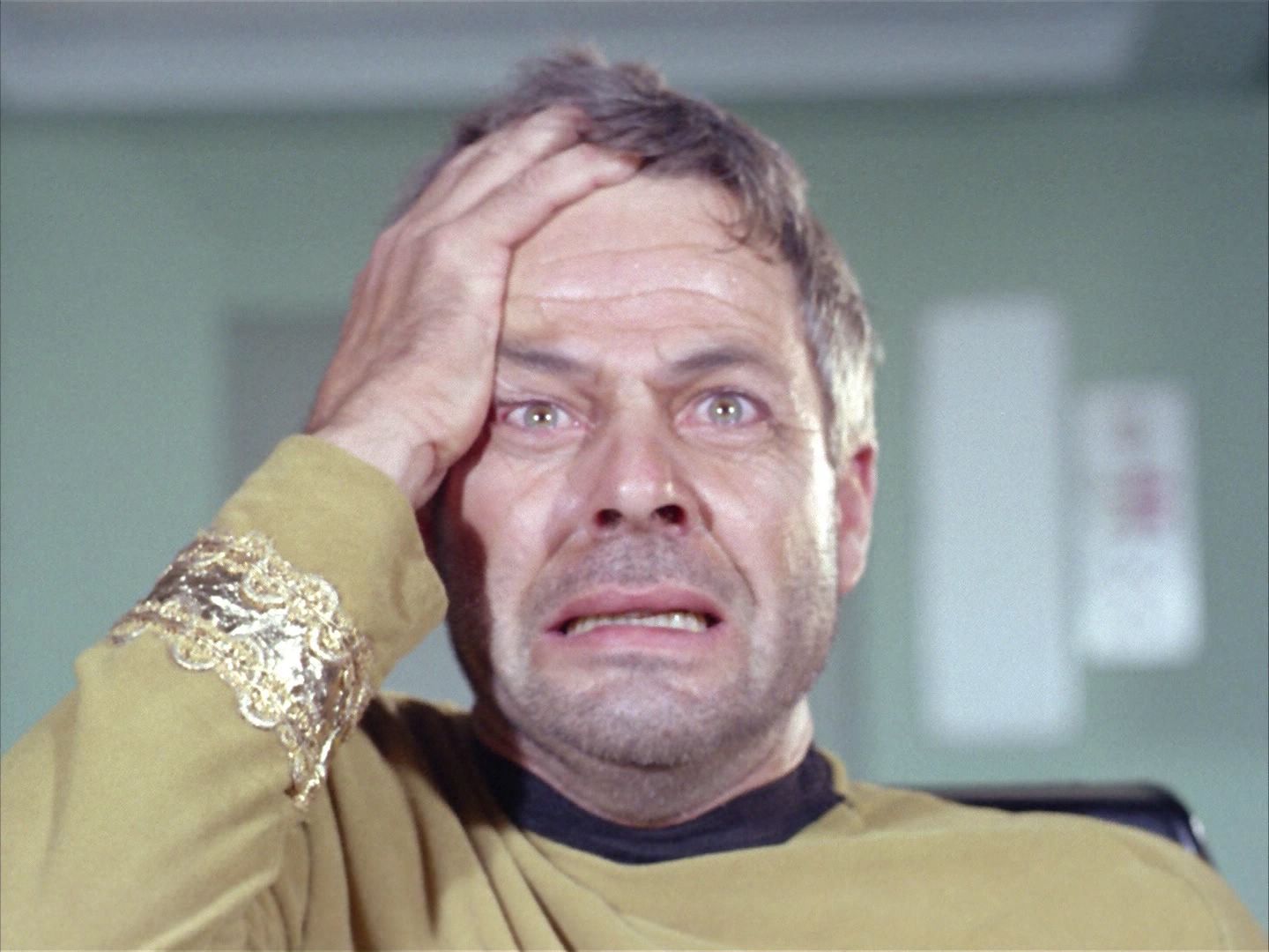 ariane179254_StarTrek_2x06_TheDoomsdayMachine_2697.jpg