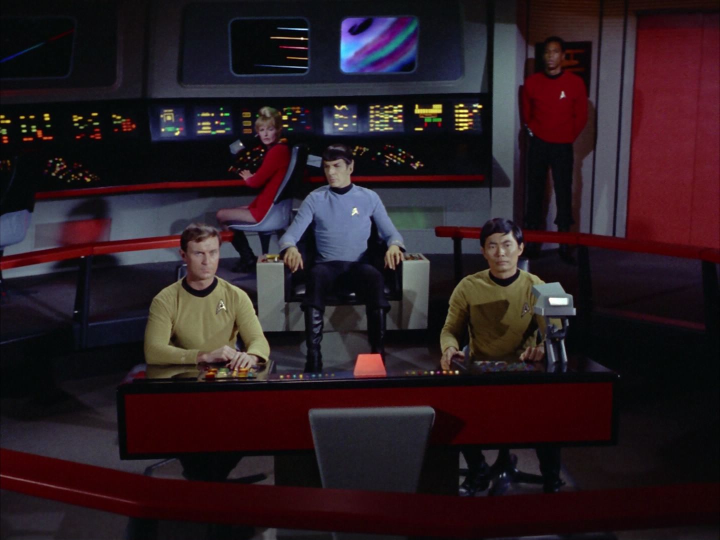 ariane179254_StarTrek_2x06_TheDoomsdayMachine_2750.jpg