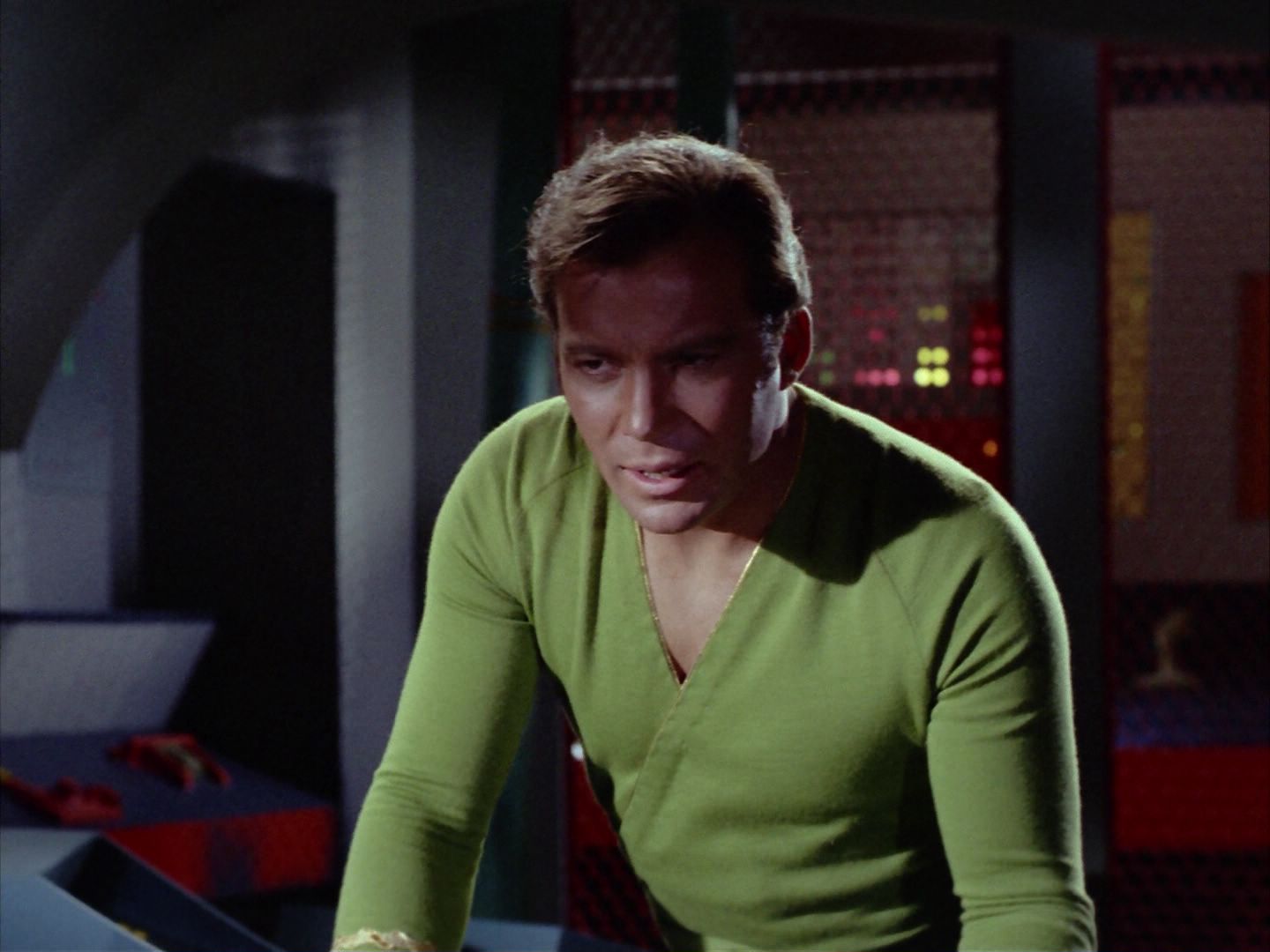 ariane179254_StarTrek_2x06_TheDoomsdayMachine_2826.jpg