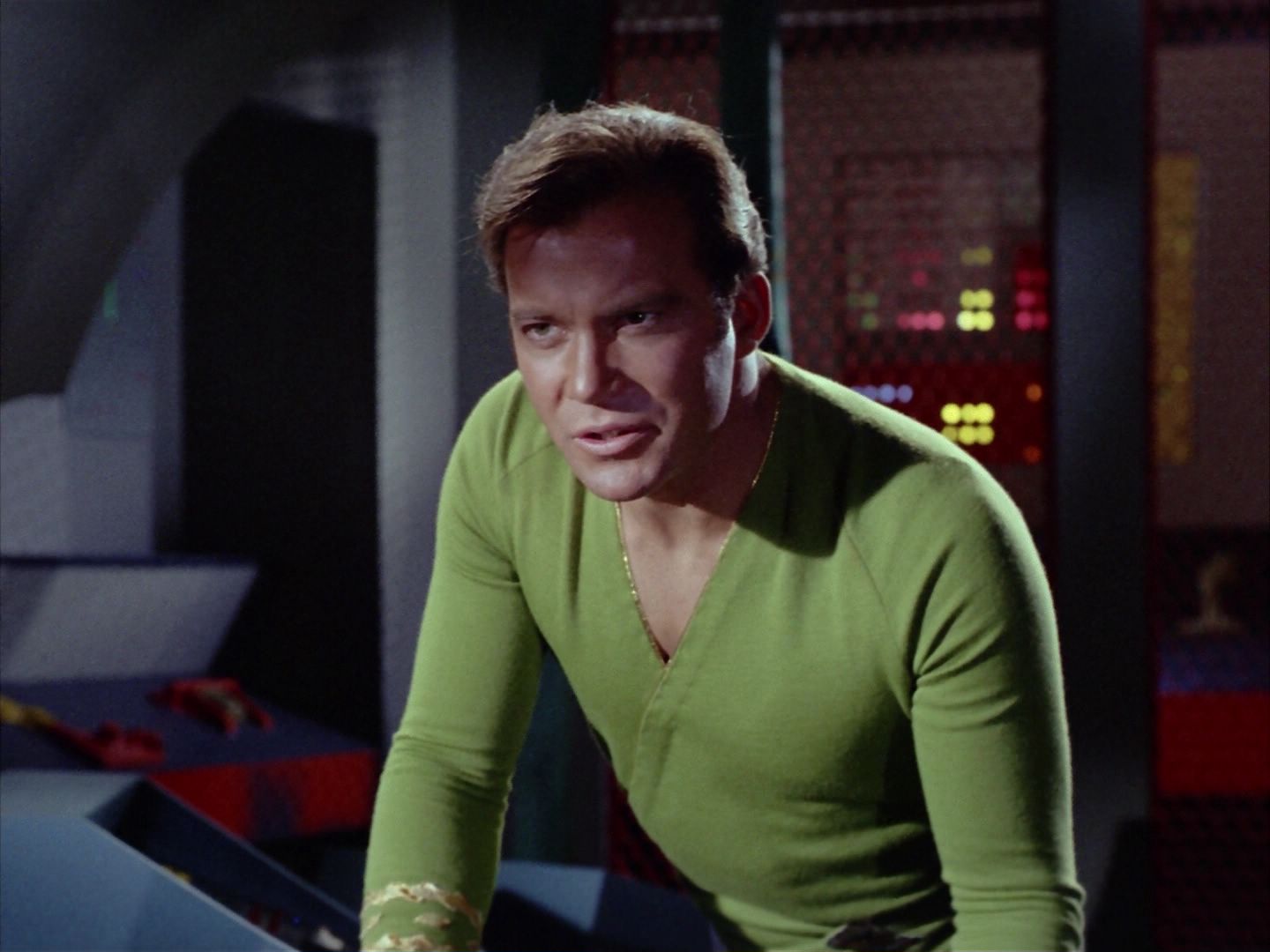 ariane179254_StarTrek_2x06_TheDoomsdayMachine_2827.jpg