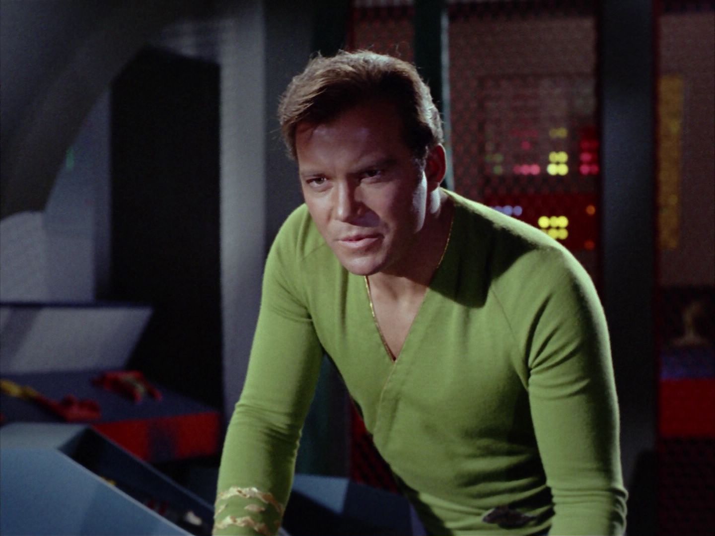 ariane179254_StarTrek_2x06_TheDoomsdayMachine_2830.jpg