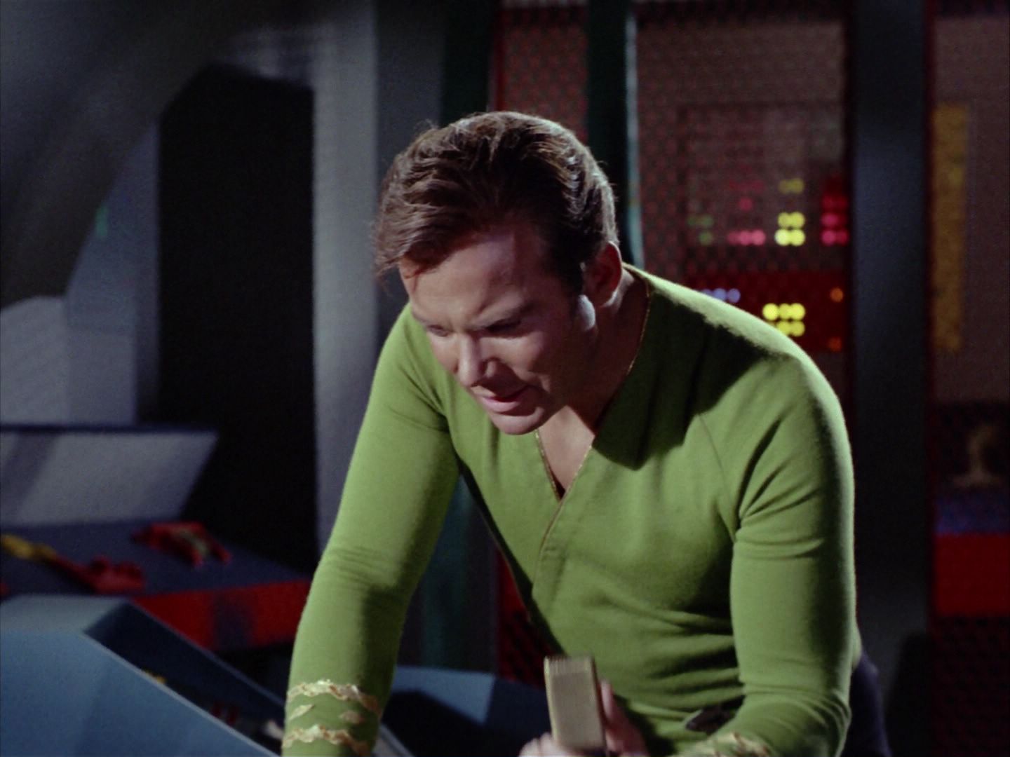 ariane179254_StarTrek_2x06_TheDoomsdayMachine_2837.jpg