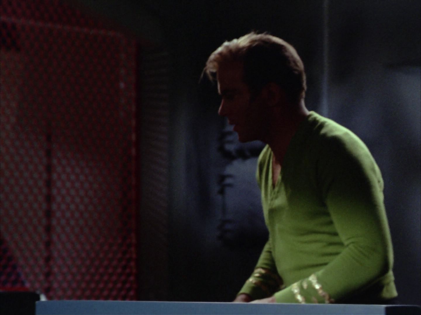 ariane179254_StarTrek_2x06_TheDoomsdayMachine_2895.jpg