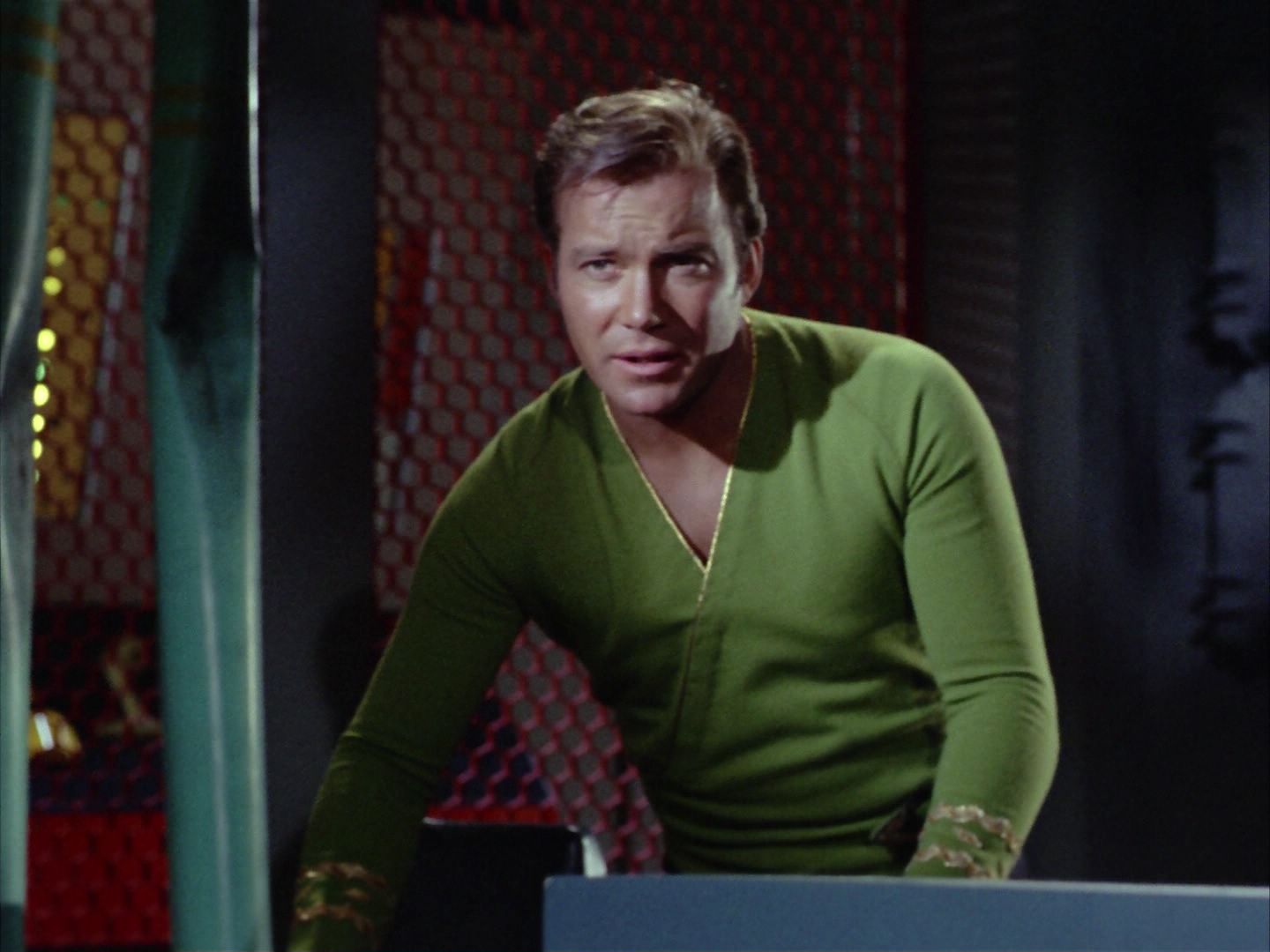 ariane179254_StarTrek_2x06_TheDoomsdayMachine_2911.jpg