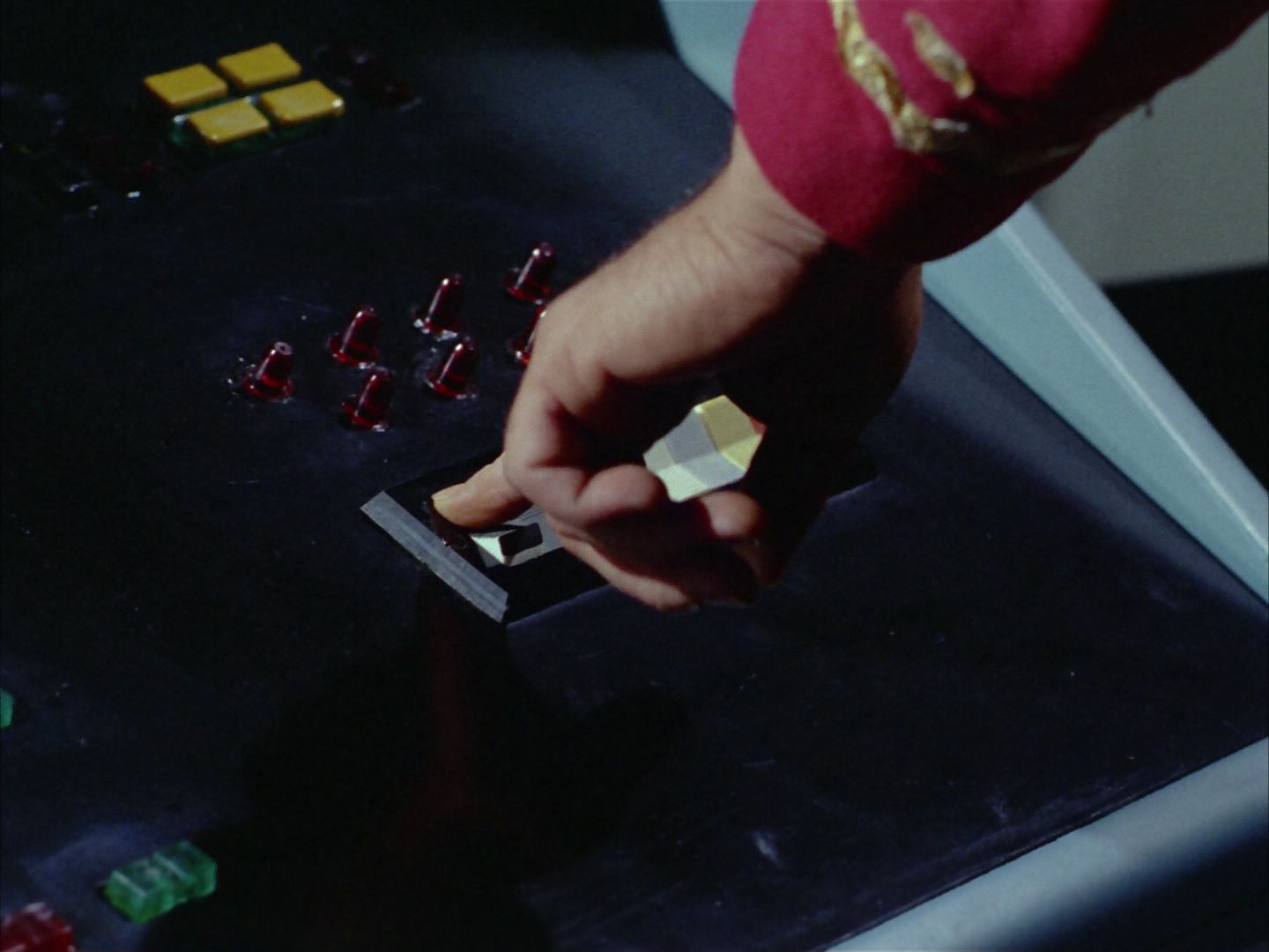 ariane179254_StarTrek_2x06_TheDoomsdayMachine_2989.jpg