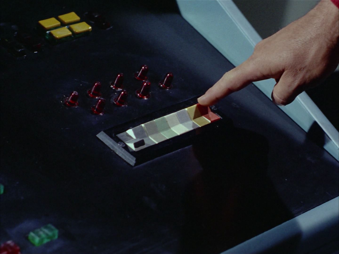 ariane179254_StarTrek_2x06_TheDoomsdayMachine_2994.jpg
