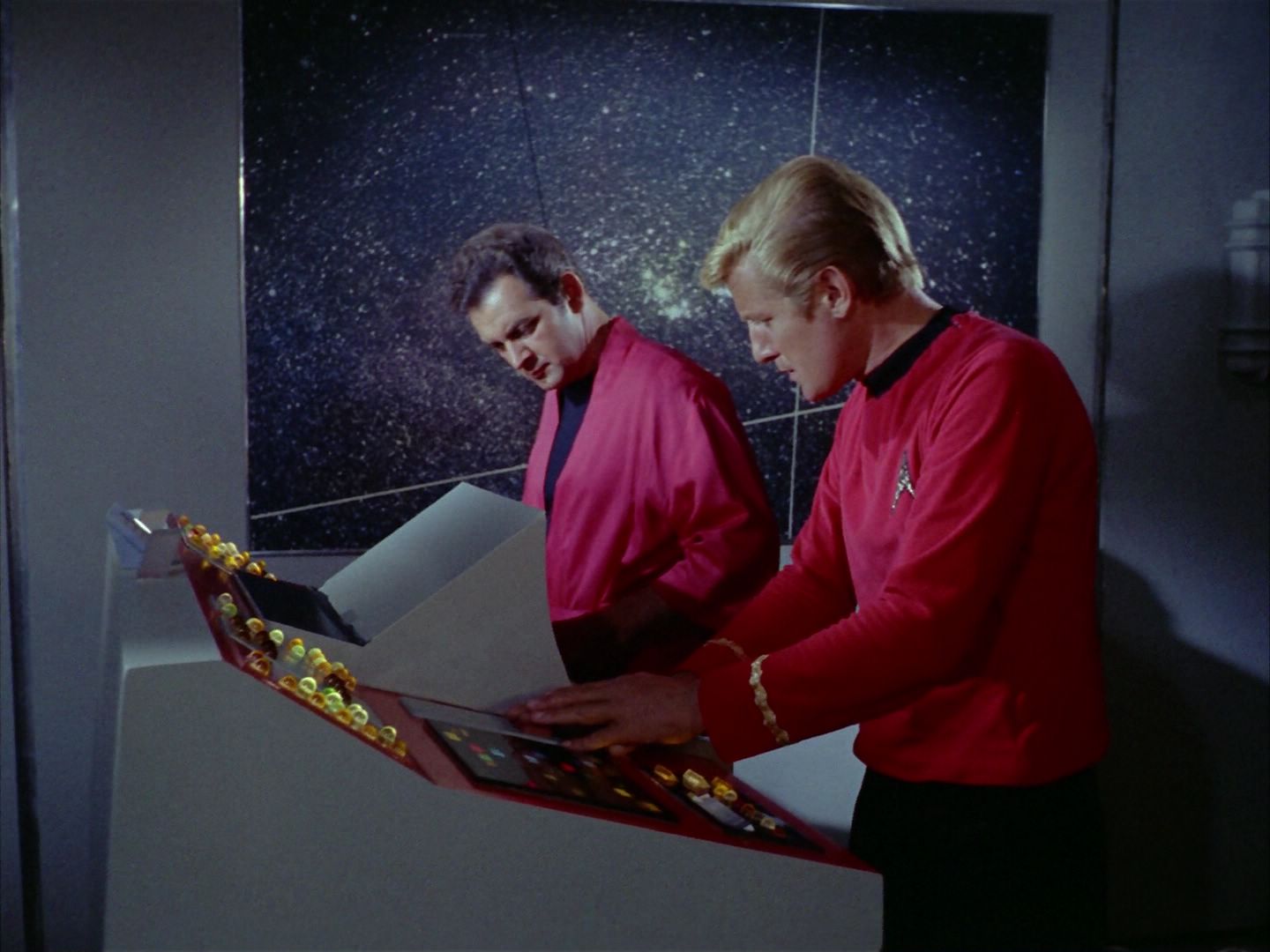 ariane179254_StarTrek_2x06_TheDoomsdayMachine_3012.jpg
