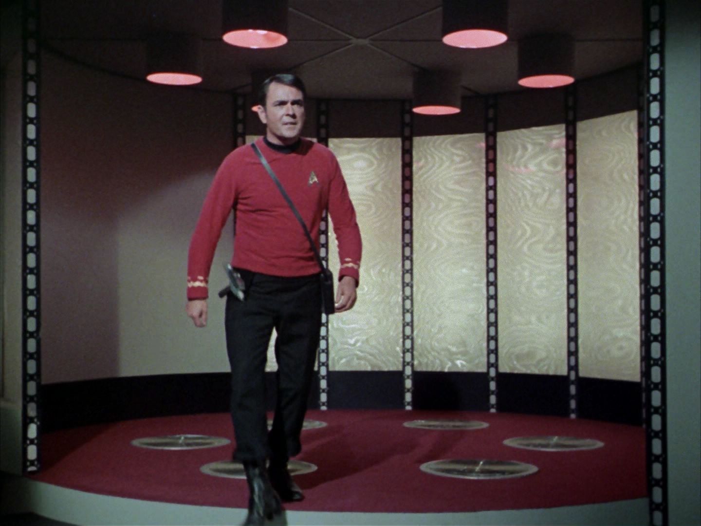 ariane179254_StarTrek_2x06_TheDoomsdayMachine_3031.jpg