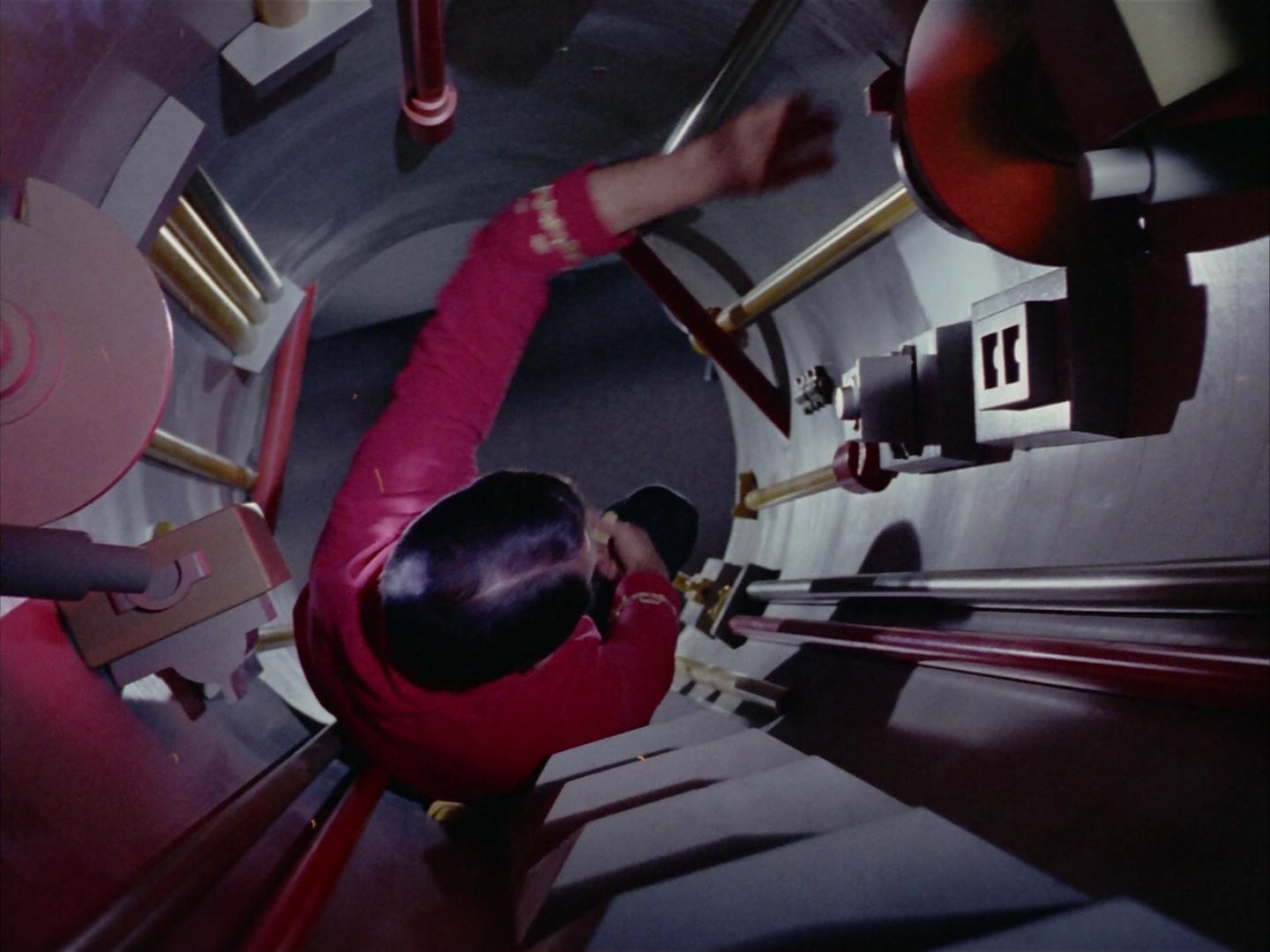 ariane179254_StarTrek_2x06_TheDoomsdayMachine_3053.jpg
