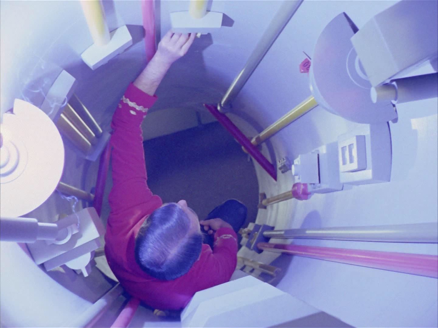 ariane179254_StarTrek_2x06_TheDoomsdayMachine_3058.jpg