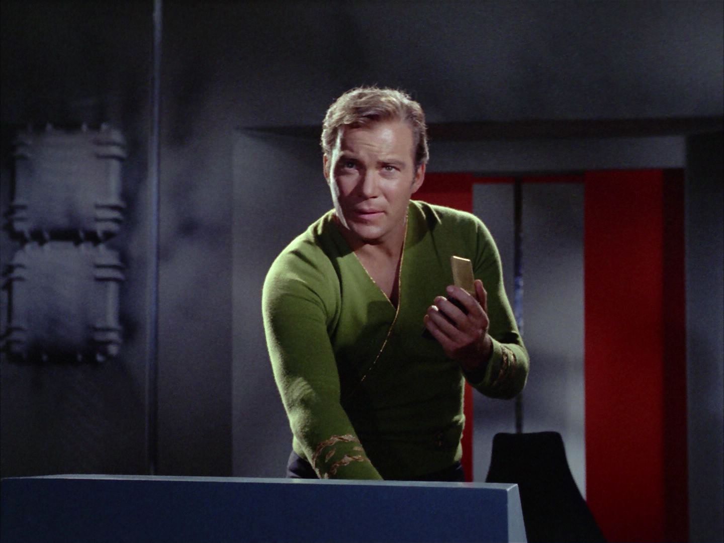 ariane179254_StarTrek_2x06_TheDoomsdayMachine_3078.jpg