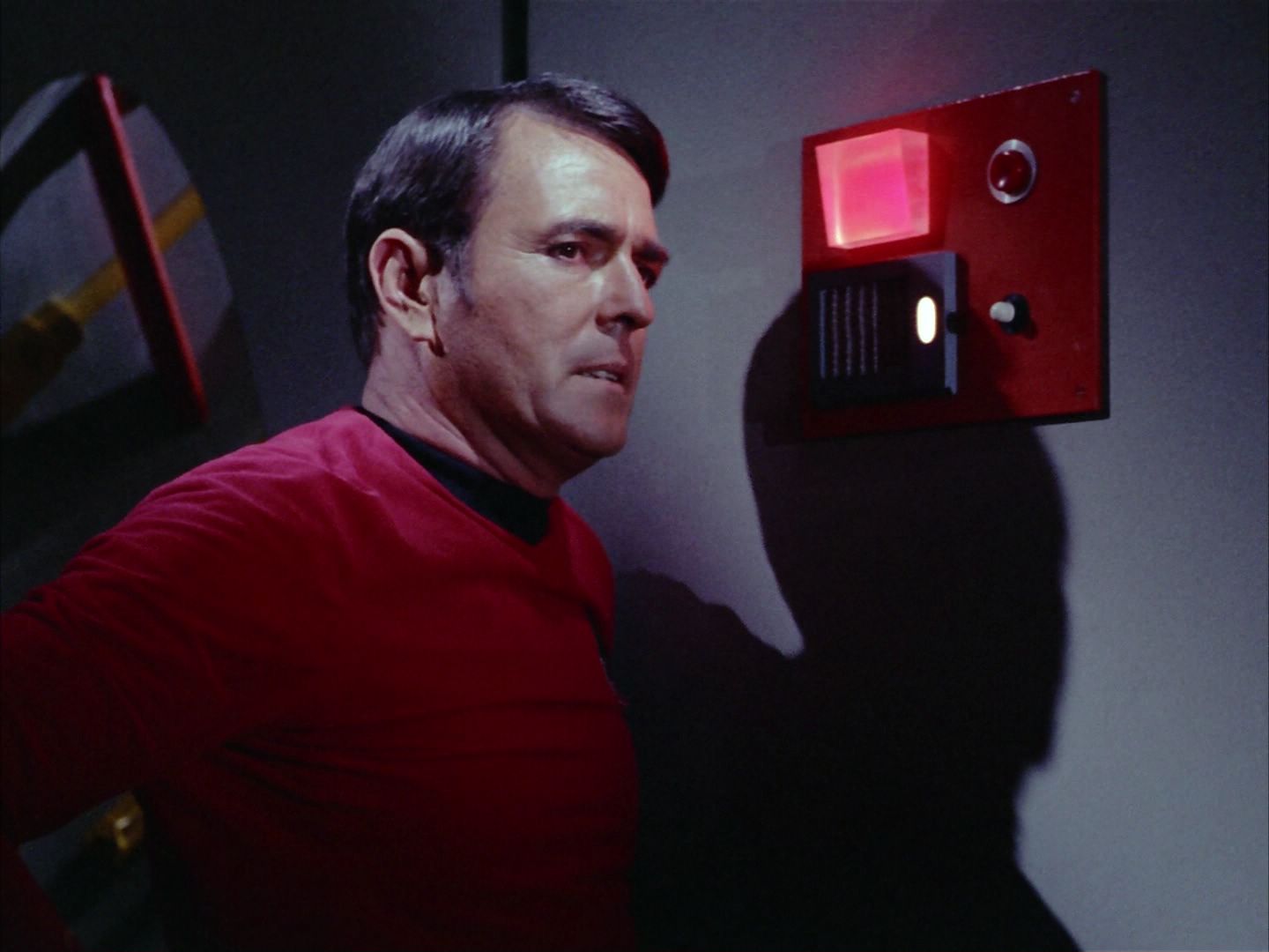 ariane179254_StarTrek_2x06_TheDoomsdayMachine_3094.jpg
