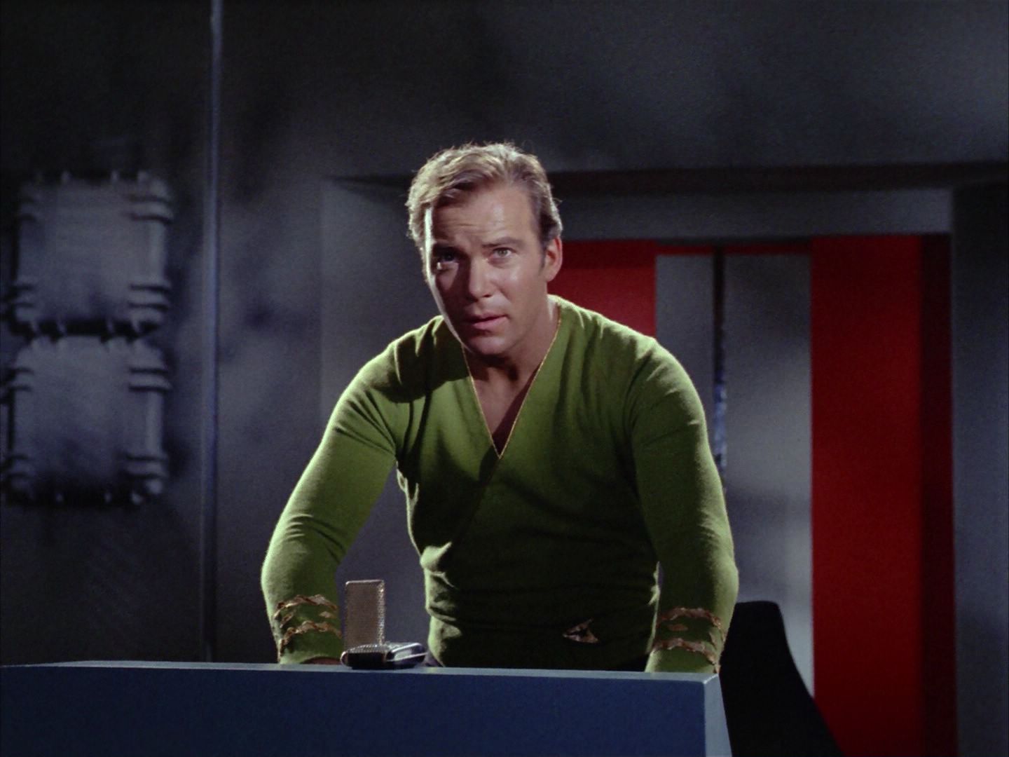 ariane179254_StarTrek_2x06_TheDoomsdayMachine_3155.jpg