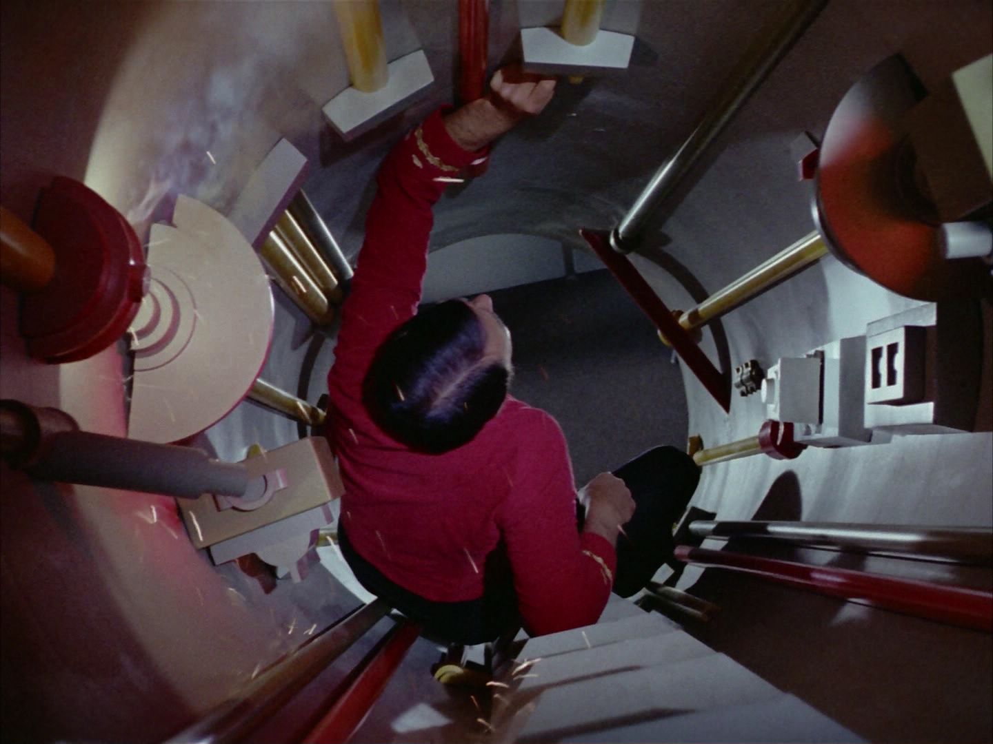 ariane179254_StarTrek_2x06_TheDoomsdayMachine_3195.jpg