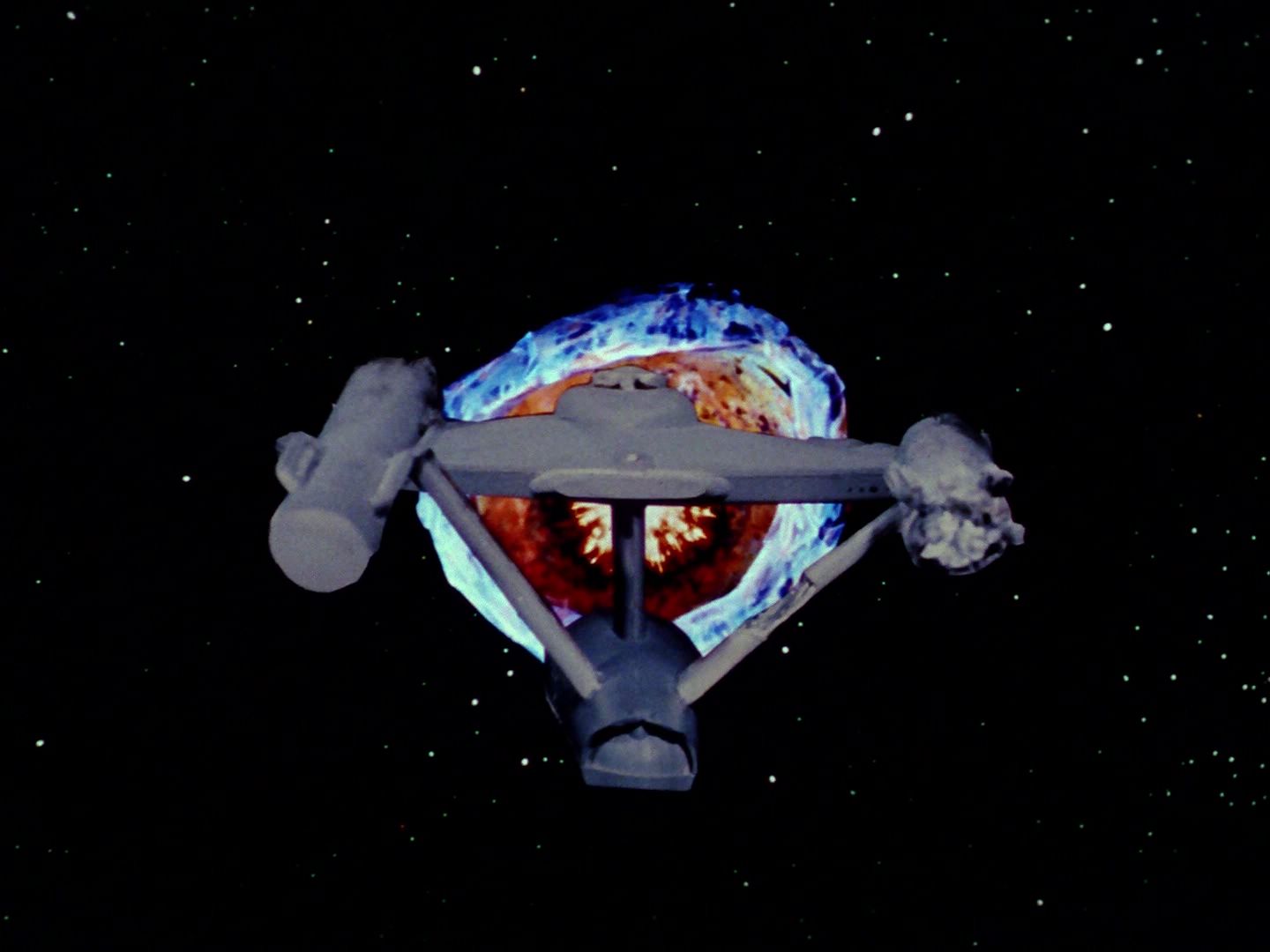 ariane179254_StarTrek_2x06_TheDoomsdayMachine_3215.jpg