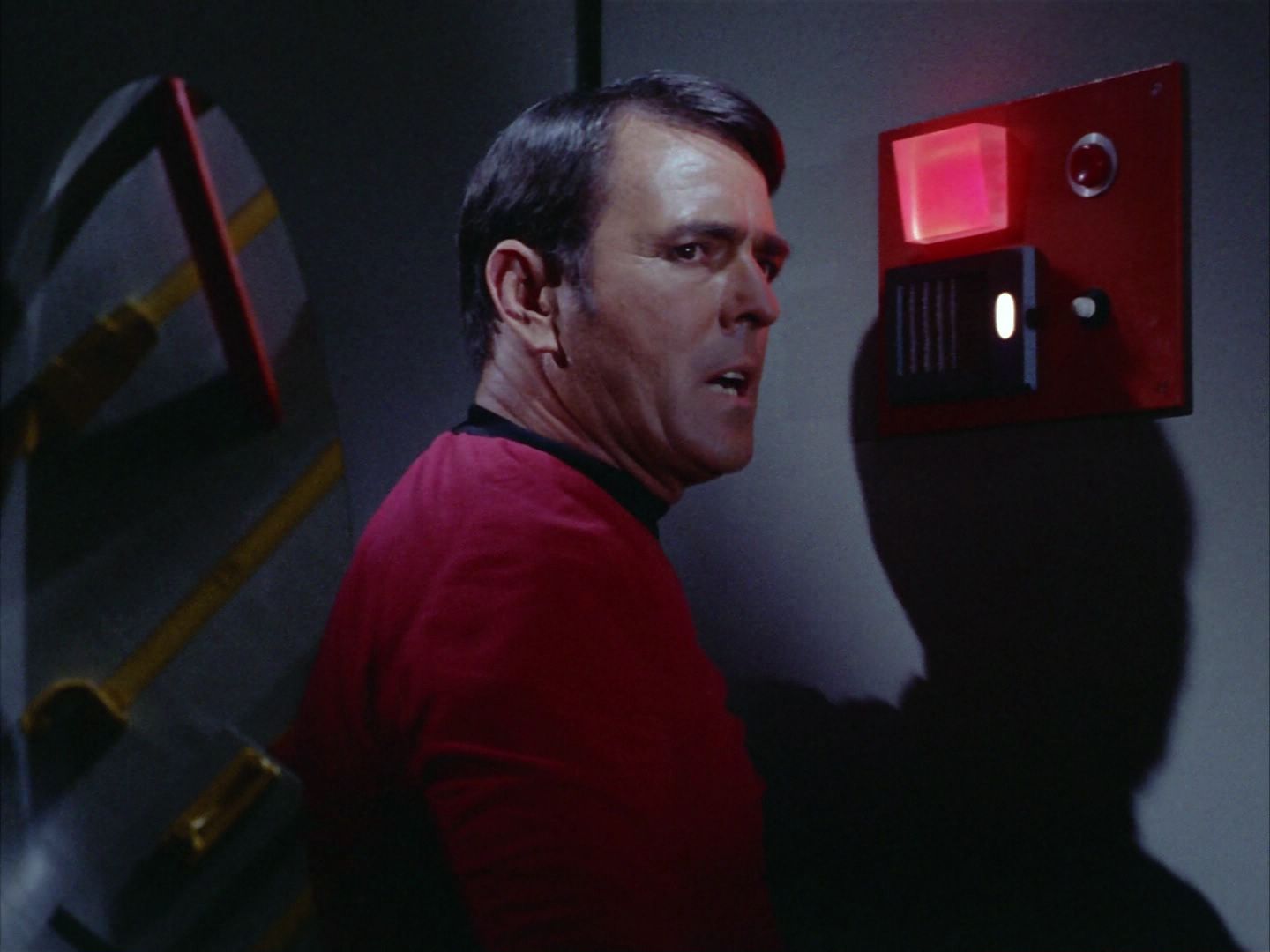 ariane179254_StarTrek_2x06_TheDoomsdayMachine_3232.jpg