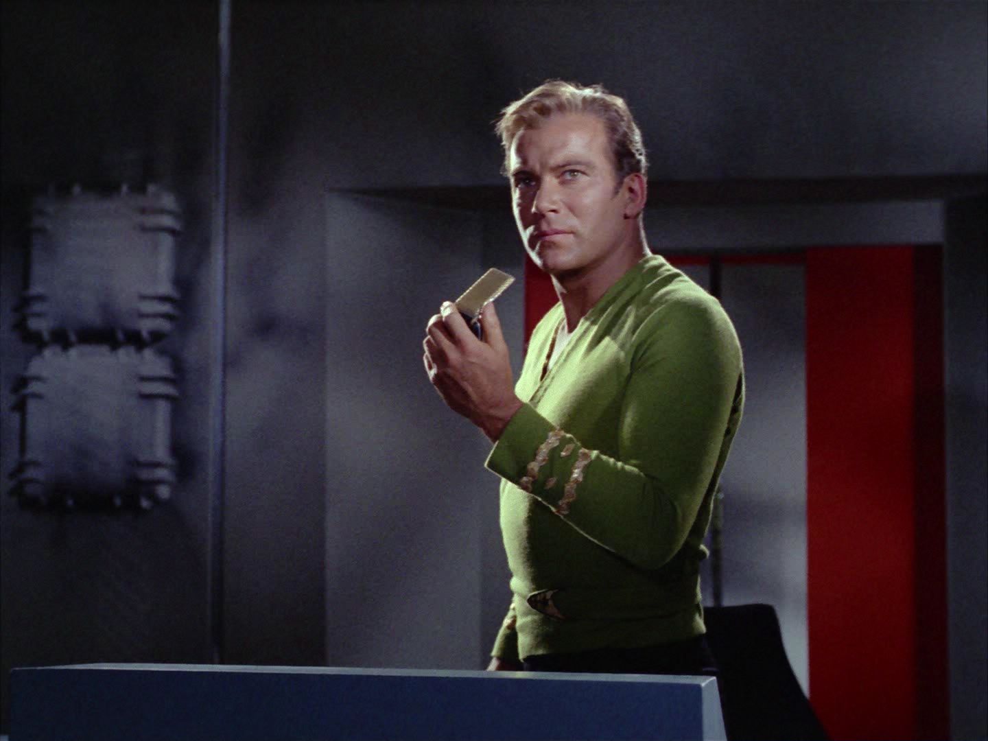 ariane179254_StarTrek_2x06_TheDoomsdayMachine_3233.jpg