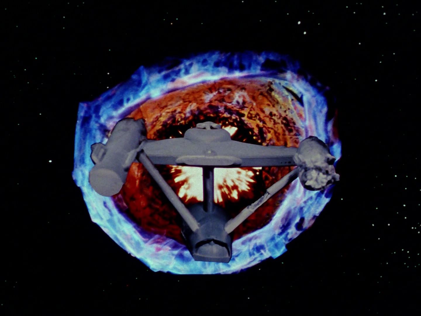 ariane179254_StarTrek_2x06_TheDoomsdayMachine_3239.jpg