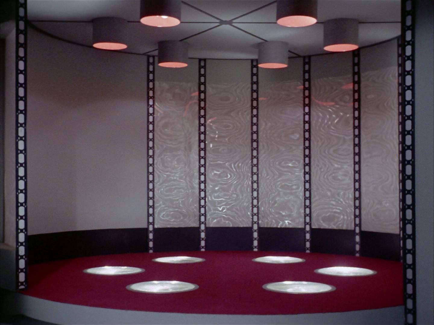 ariane179254_StarTrek_2x06_TheDoomsdayMachine_3249.jpg