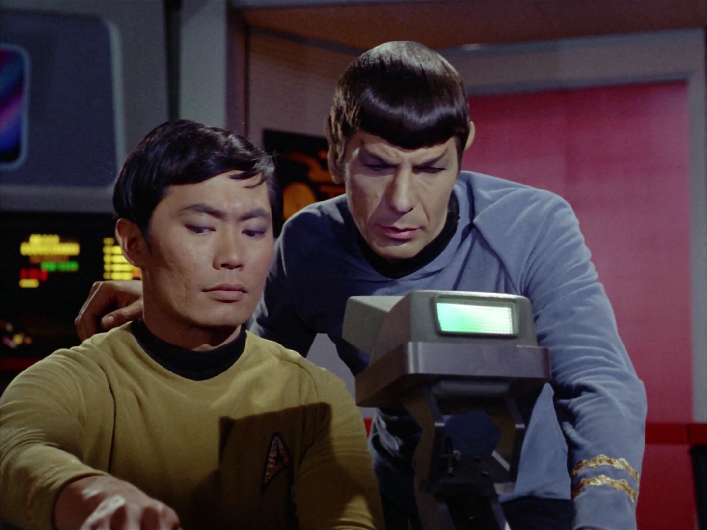 ariane179254_StarTrek_2x06_TheDoomsdayMachine_3282.jpg