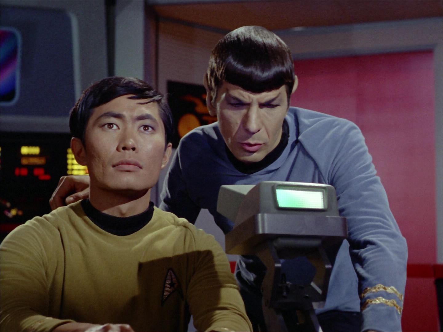 ariane179254_StarTrek_2x06_TheDoomsdayMachine_3284.jpg