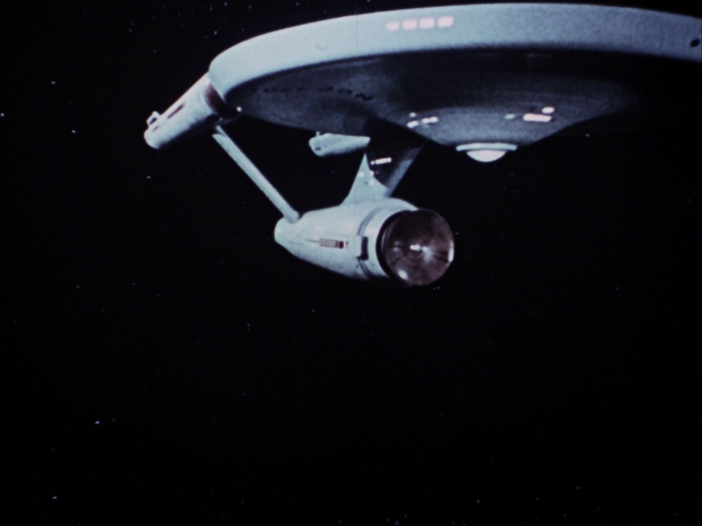 ariane179254_StarTrek_2x06_TheDoomsdayMachine_3382.jpg