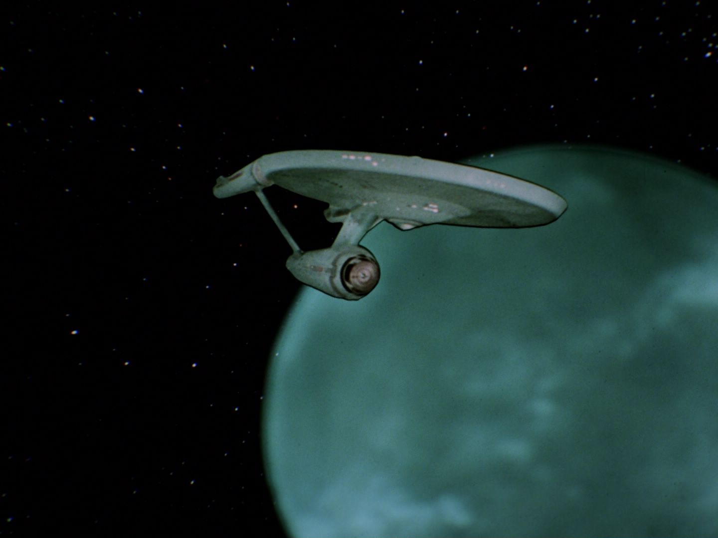 ariane179254_StarTrek_2x07_Catspaw_0004.jpg